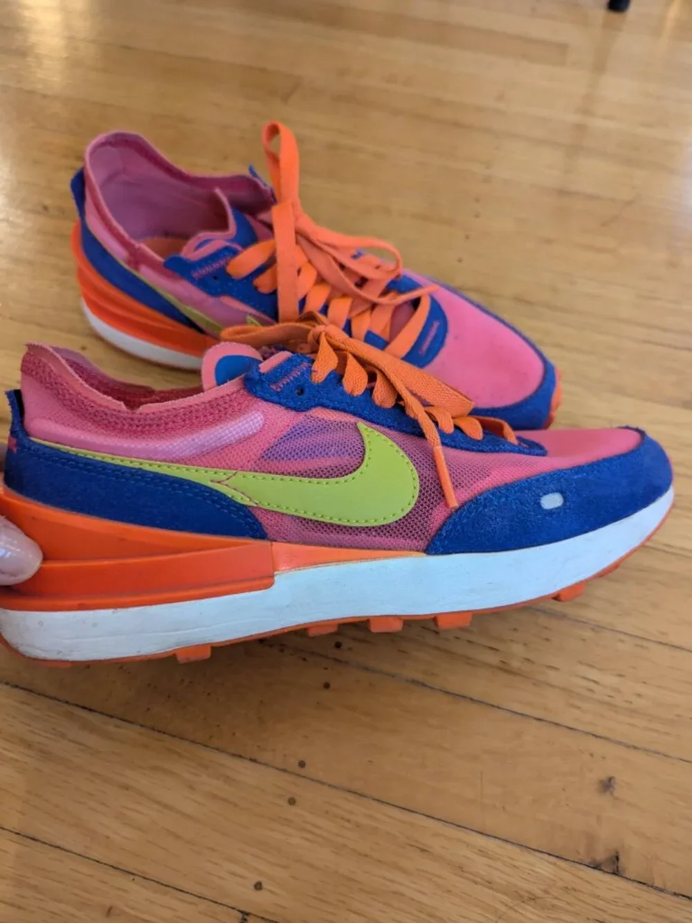 Nike Neon Retro Sneakers - Picture 6 of 7